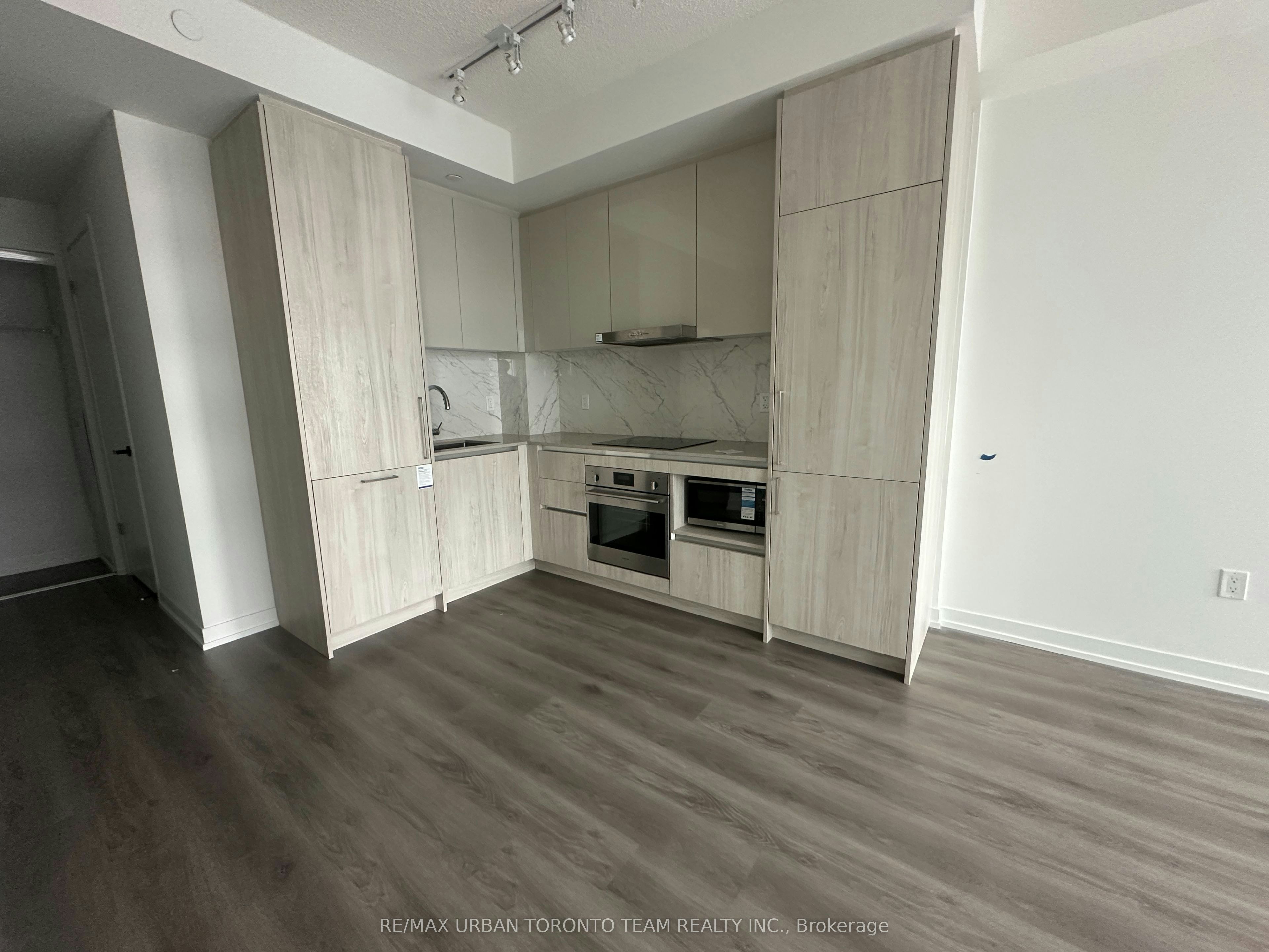 6001-225 Commerce Street, Vaughan, ON, L4K 0R1 - 4