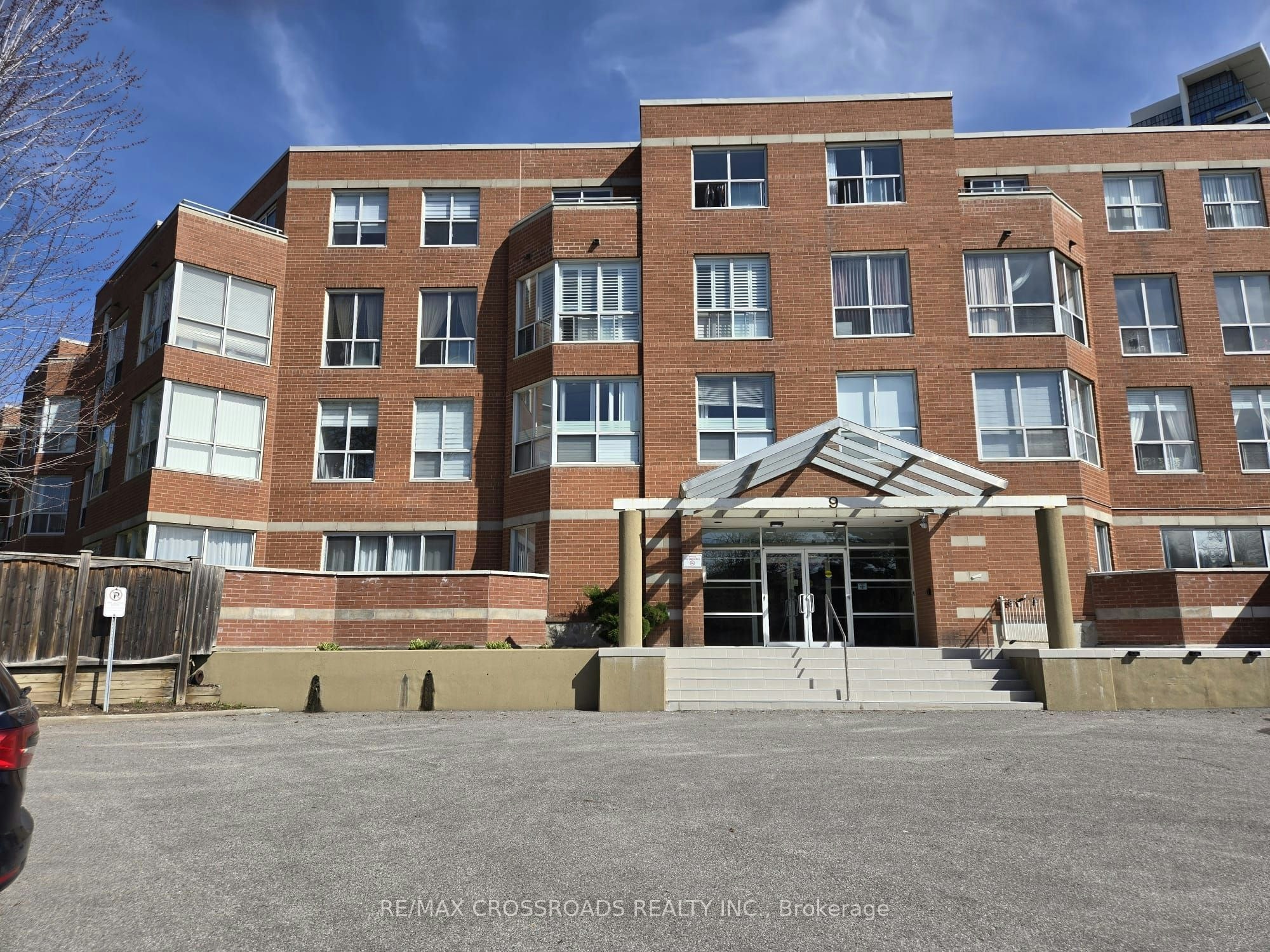 PH02-9 Chalmers Road, Richmond Hill, ON, L4B 3N3