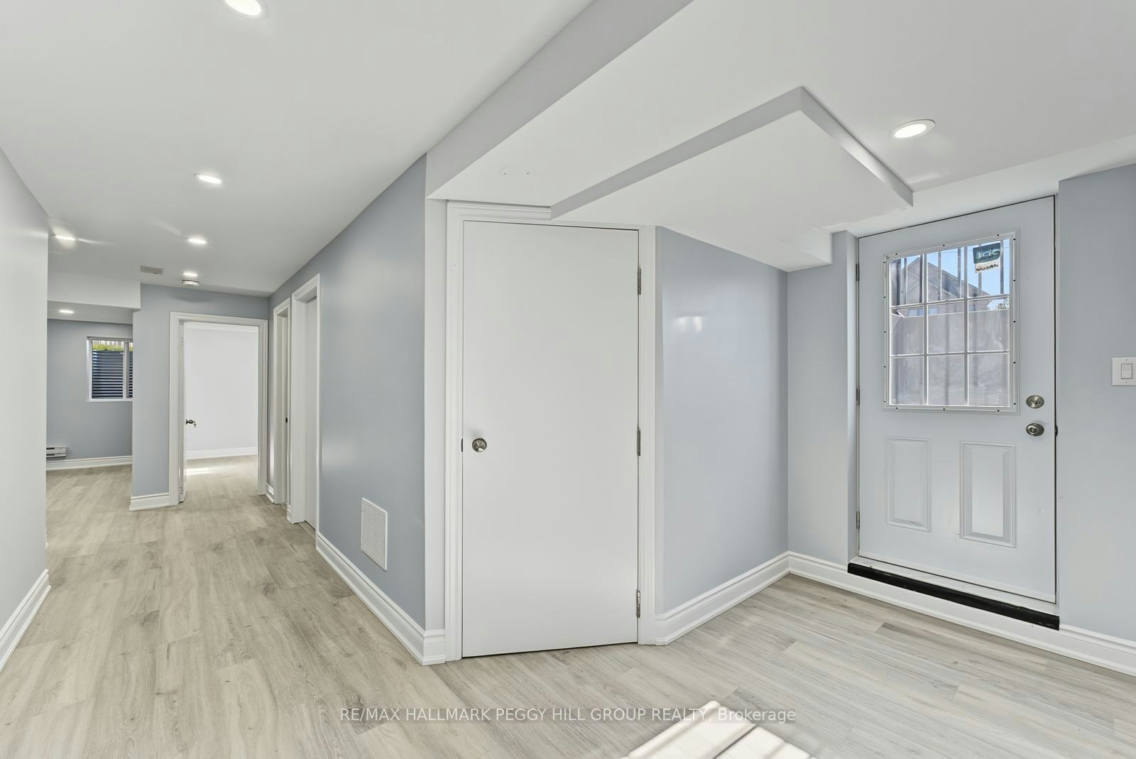Lower-17 Turley Way, Essa, ON, L3W 0L8 - 3