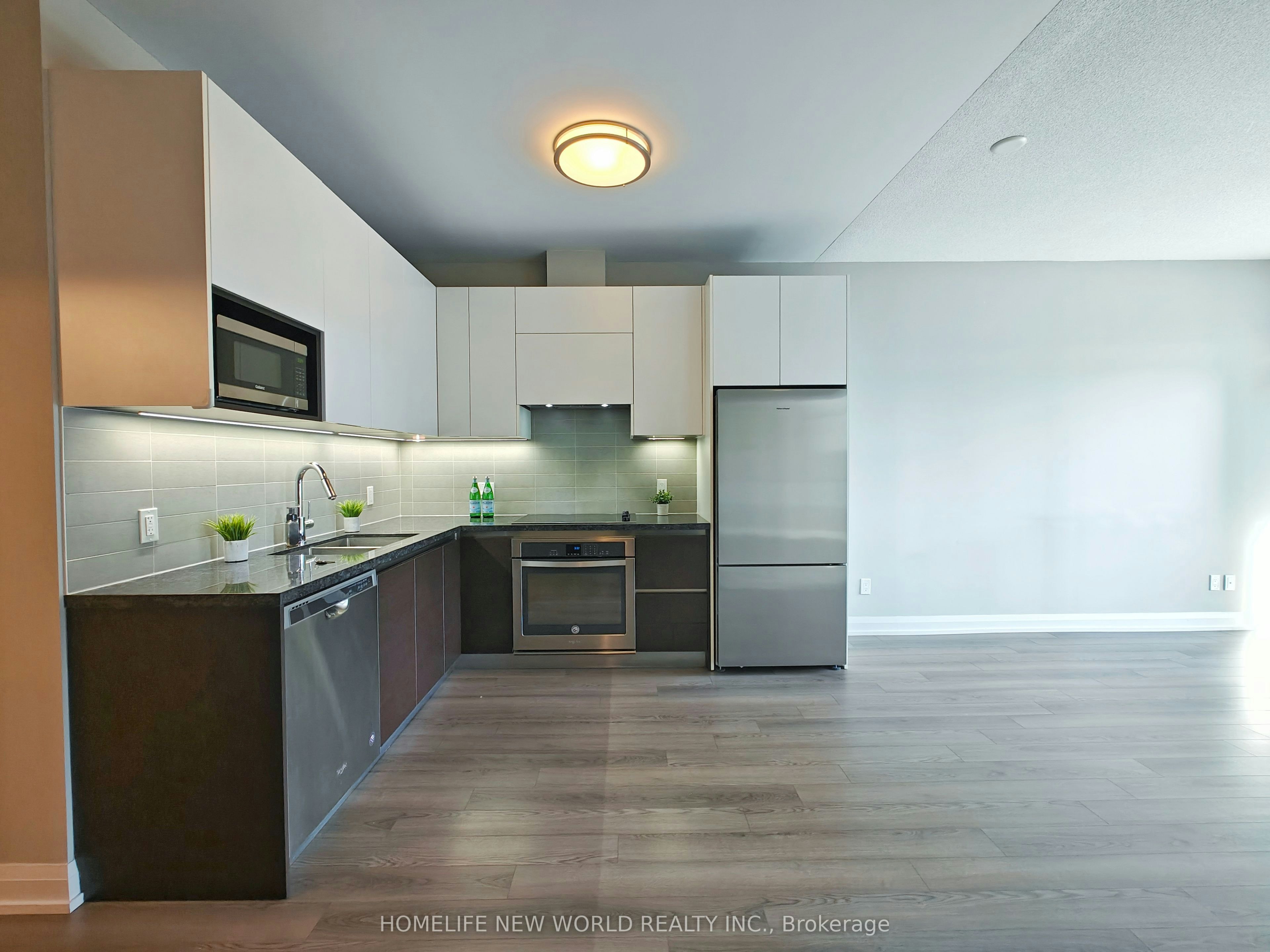 605-25 Water Walk Drive, Markham, ON, L3P 1N3 - 2