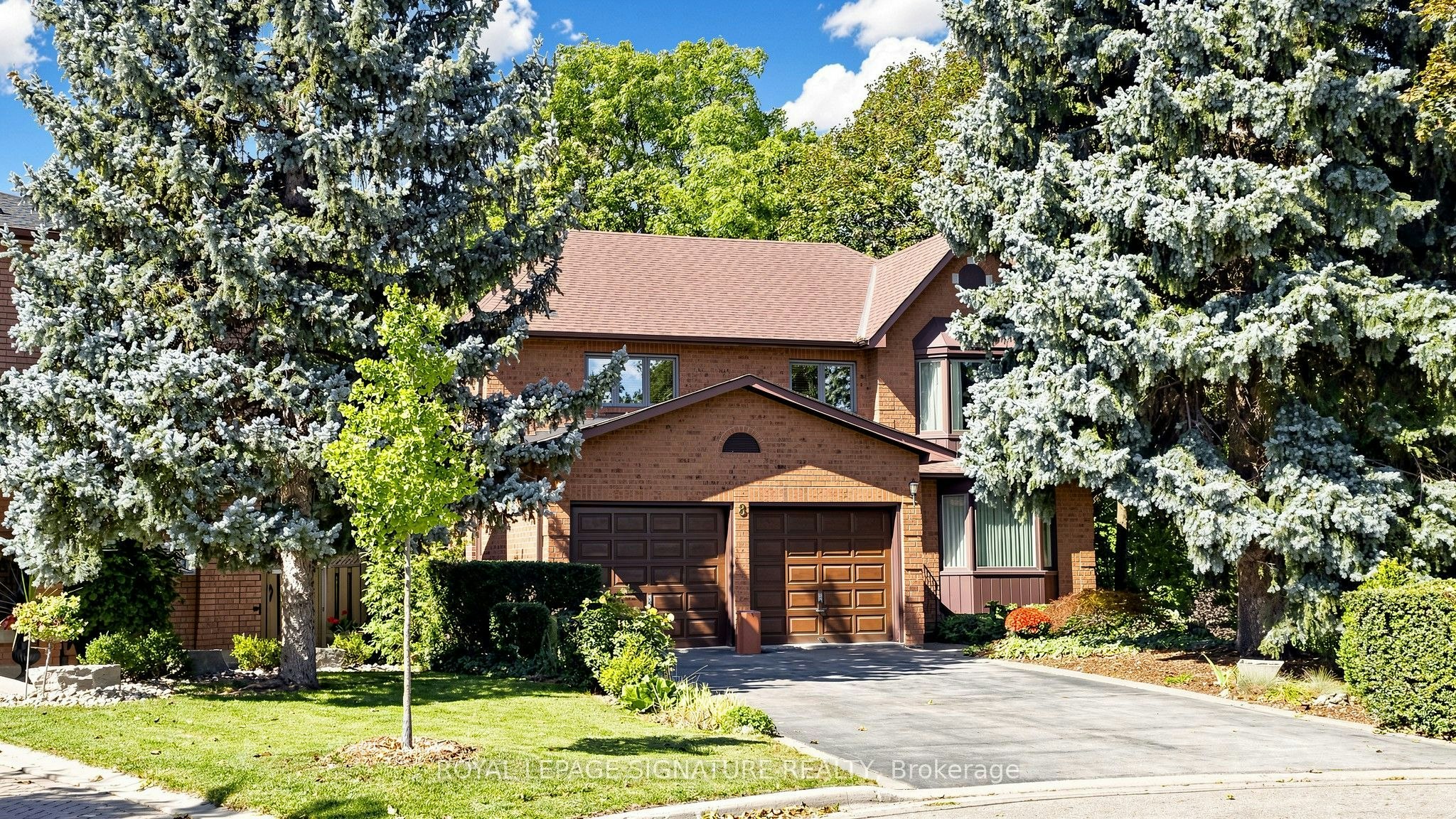8 Royal Garden Boulevard, Vaughan, ON, L4L 7C3