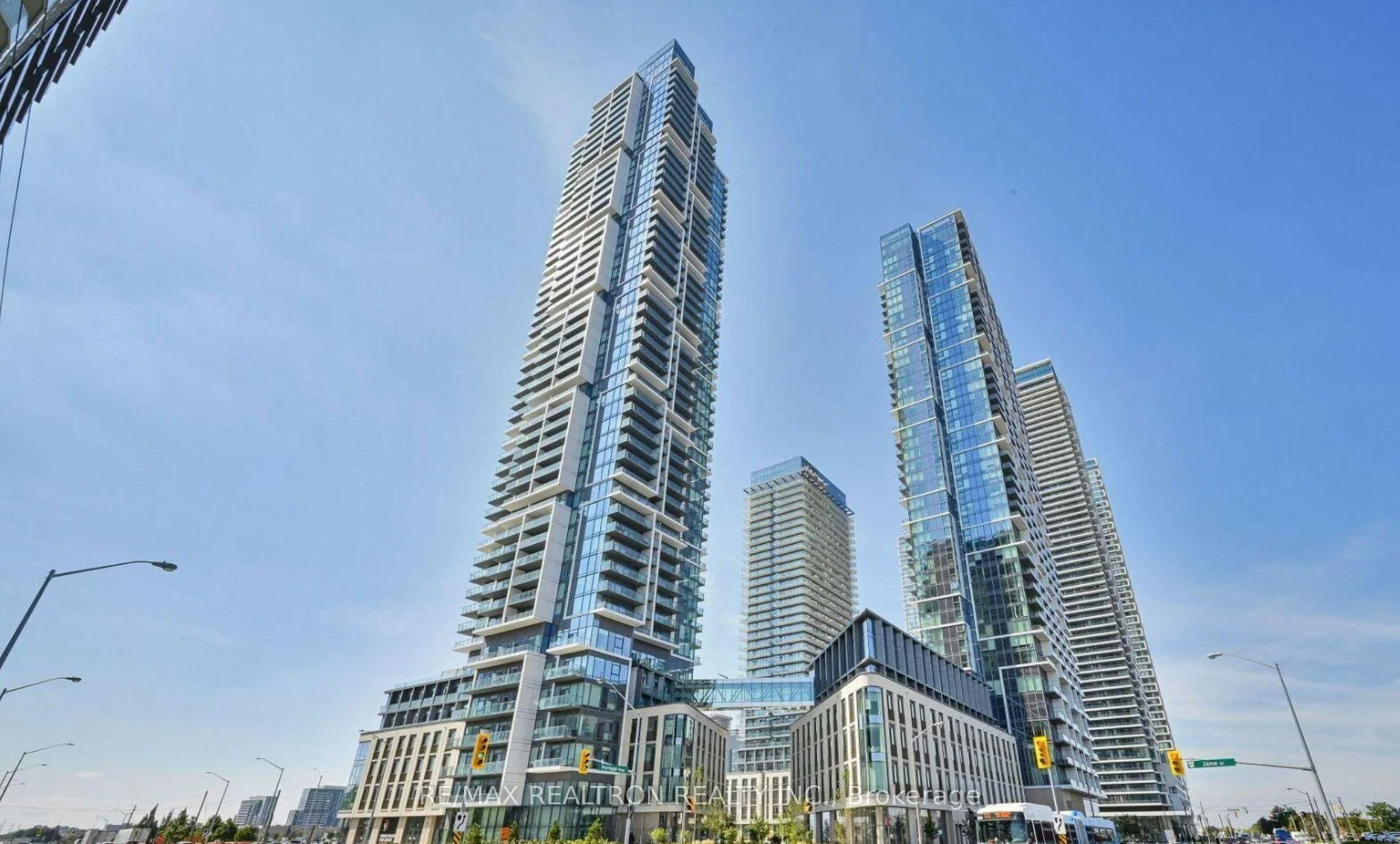 202-1000 Portage Parkway, Vaughan, ON, L4K 0L1