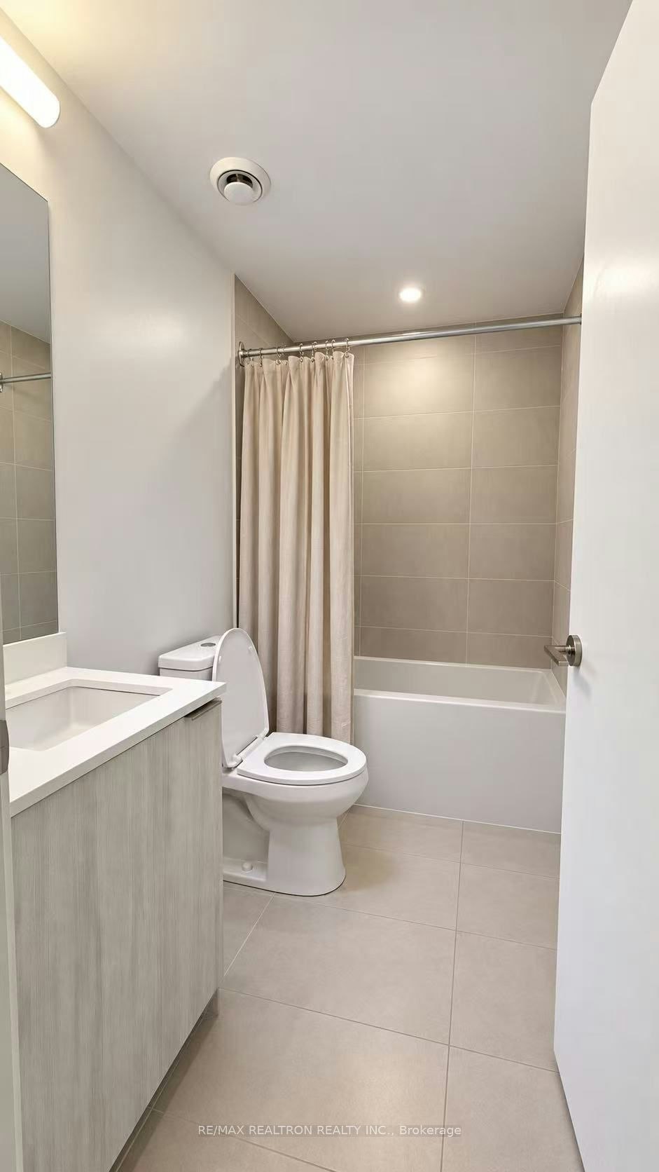 202-1000 Portage Parkway, Vaughan, ON, L4K 0L1 - 11