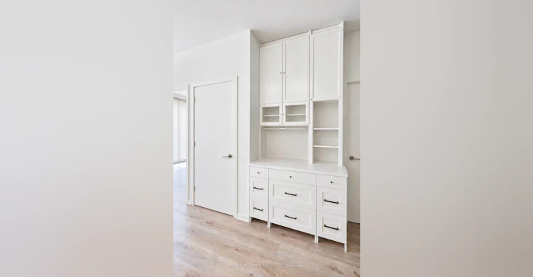 202-1000 Portage Parkway, Vaughan, ON, L4K 0L1 - 9
