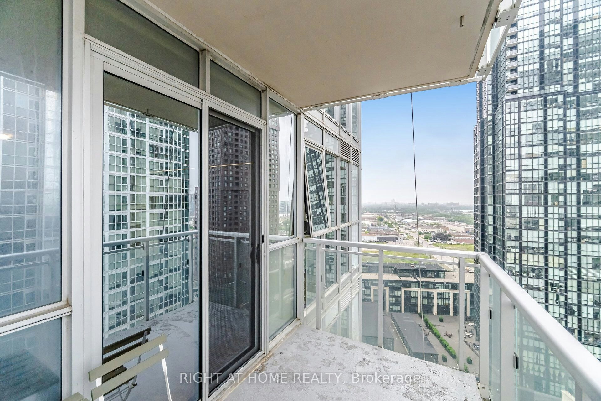 1704-2908 Highway 7 Road, Vaughan, ON, L4K 0K5 - 14