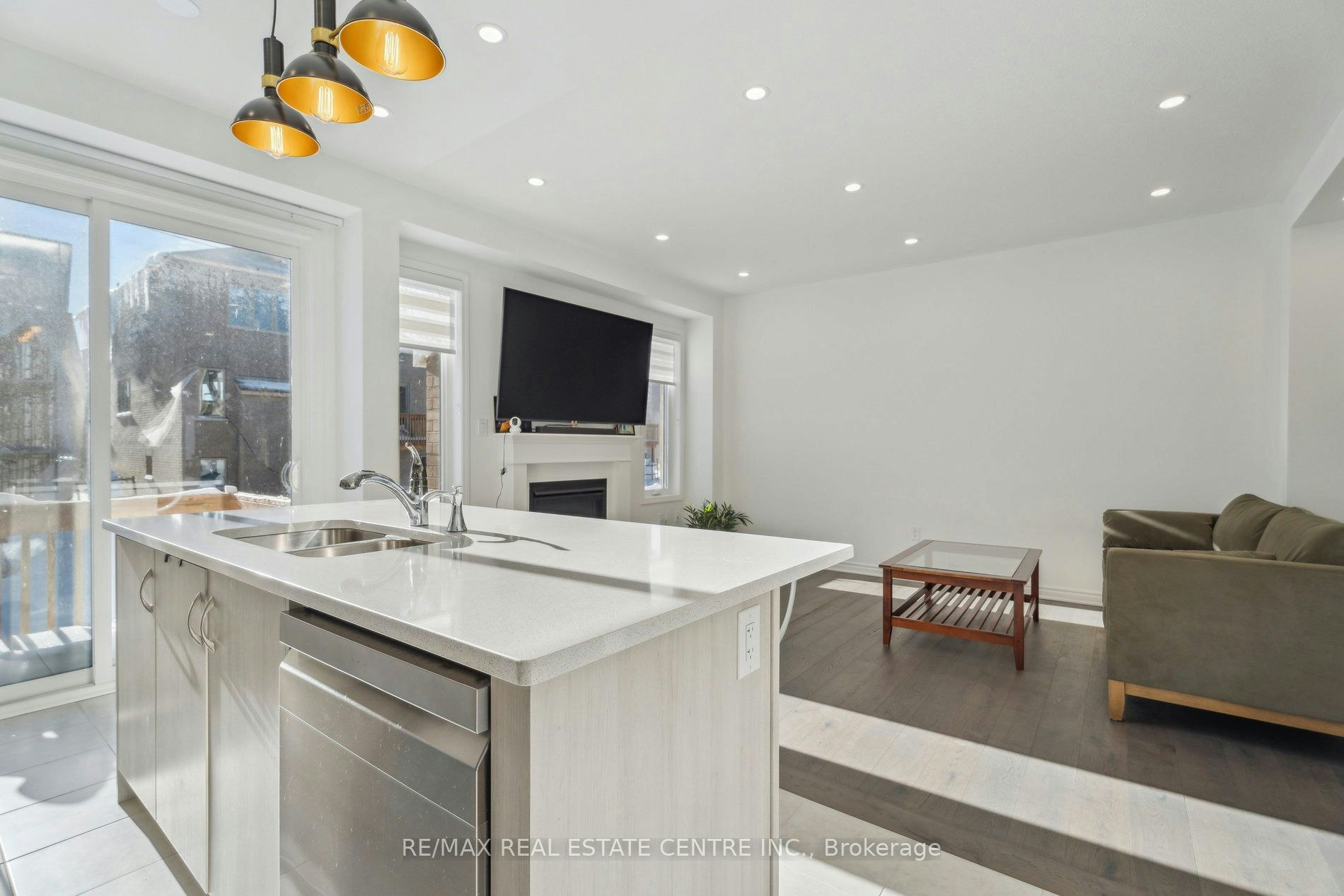 699 Newlove Street, Innisfil, ON, L9S 0R8 - 17