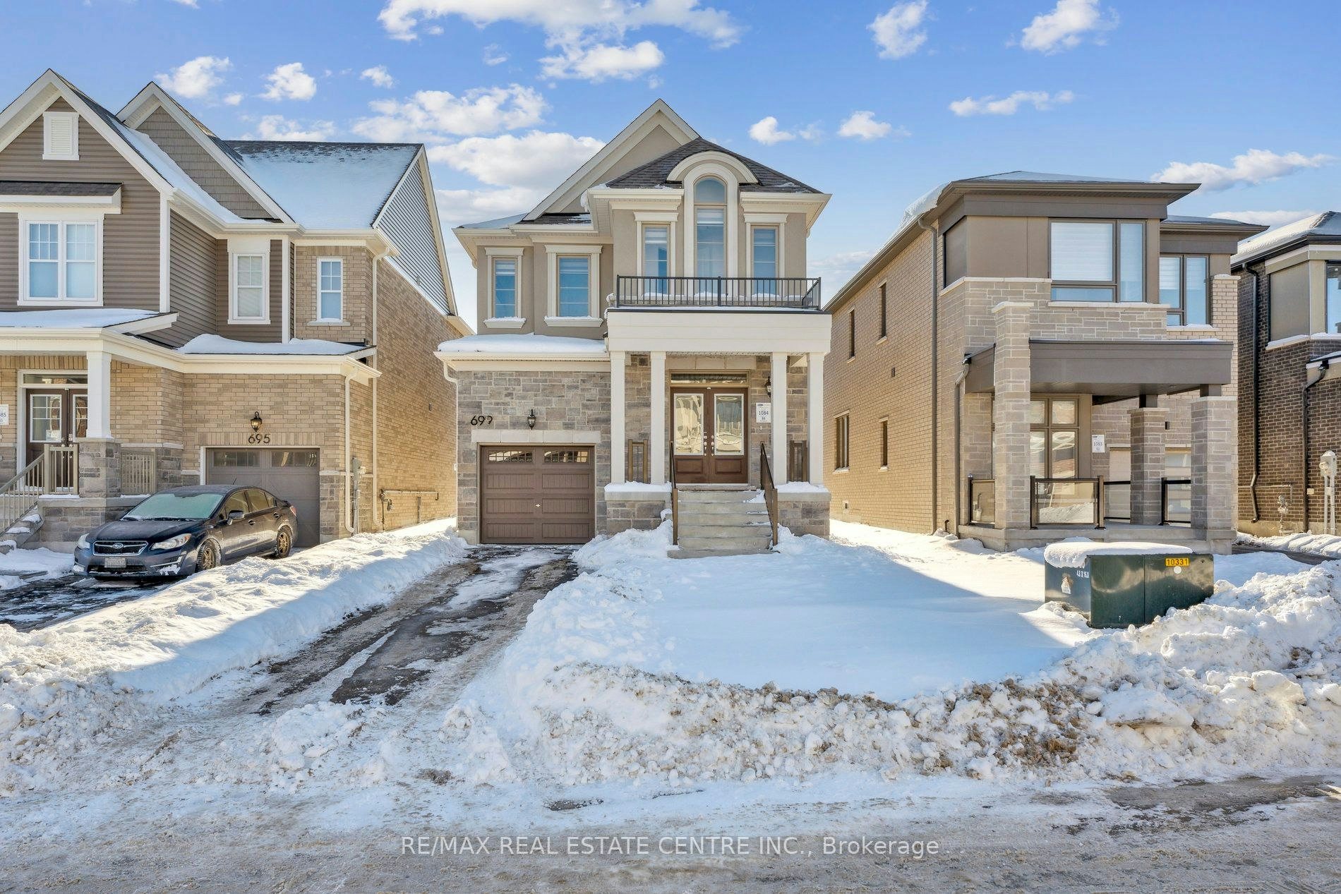 699 Newlove Street, Innisfil, ON, L9S 0R8