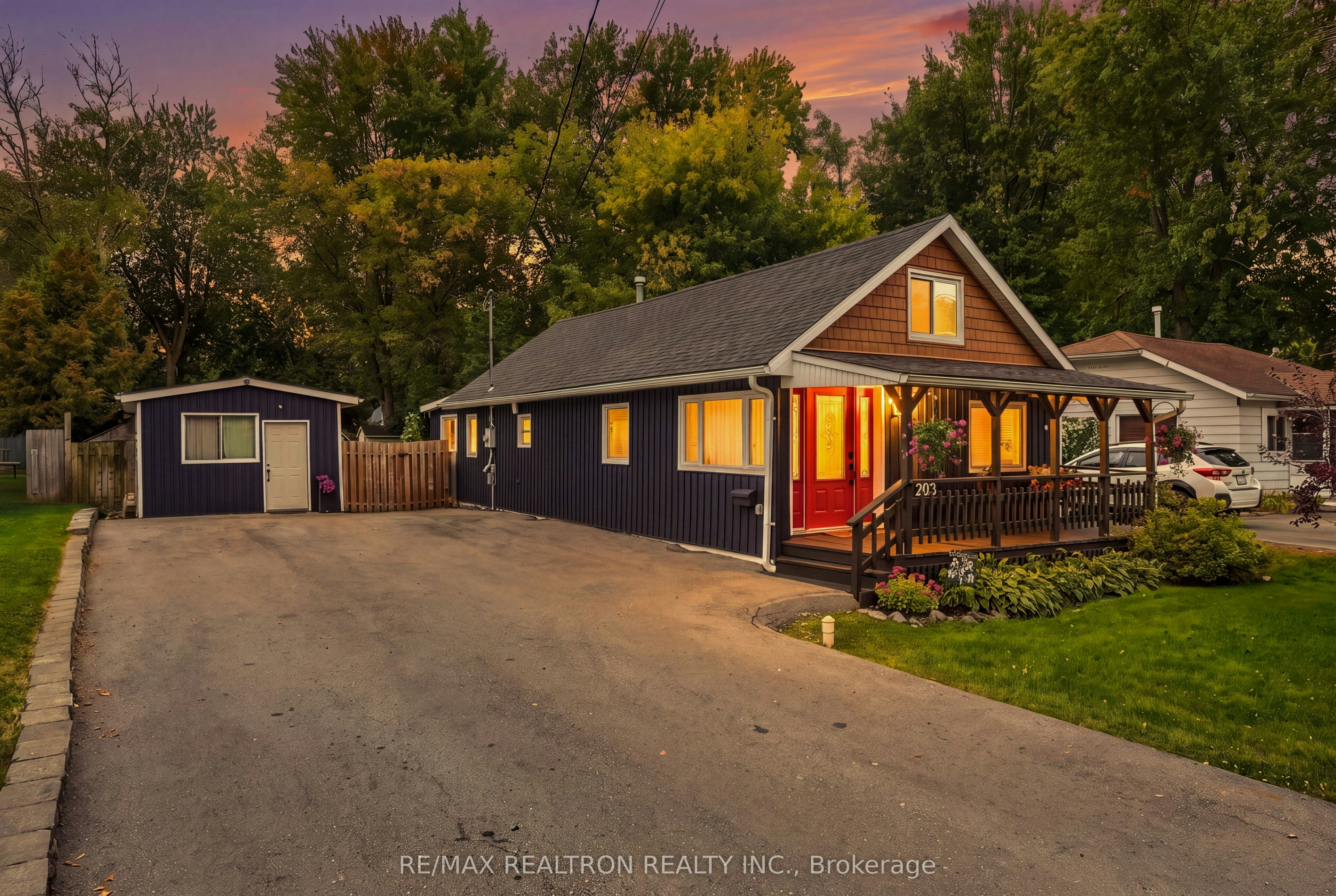 203 Bayview Avenue, Georgina, ON, L4P 2T3