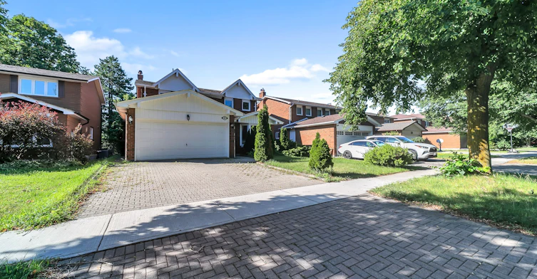 37 Gretman Crescent, Markham, ON, L3T 5L9