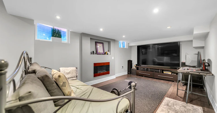 37 Gretman Crescent, Markham, ON, L3T 5L9 - 37