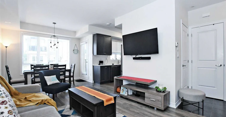 15-105 Kayla Crescent, Vaughan, ON, L6A 4W3 - 3