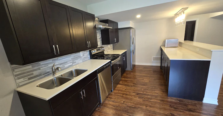 Basement-28 Philips View Crescent, Richmond Hill, ON, L4E 0S9 - 10