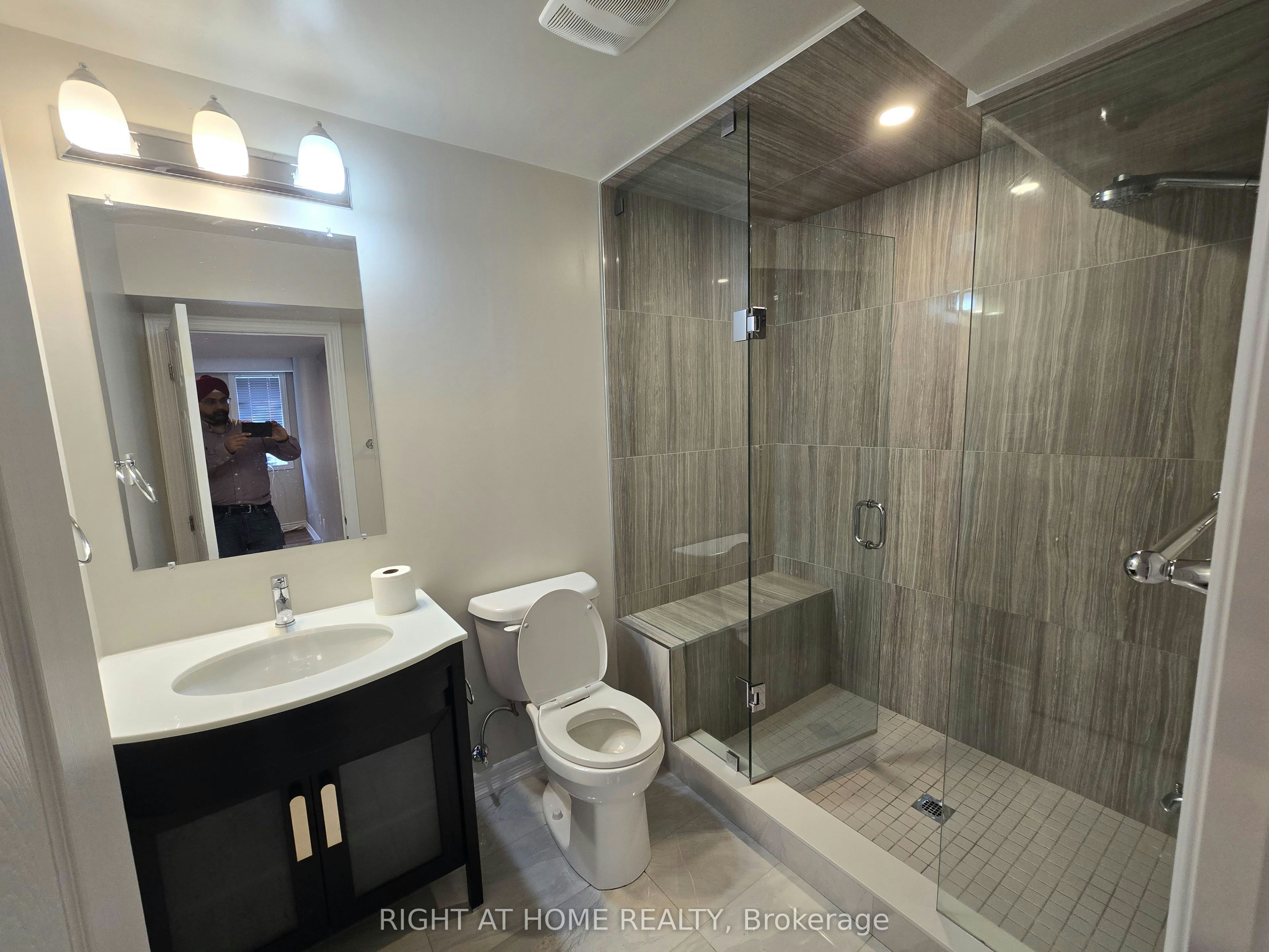 Basement-28 Philips View Crescent, Richmond Hill, ON, L4E 0S9 - 24