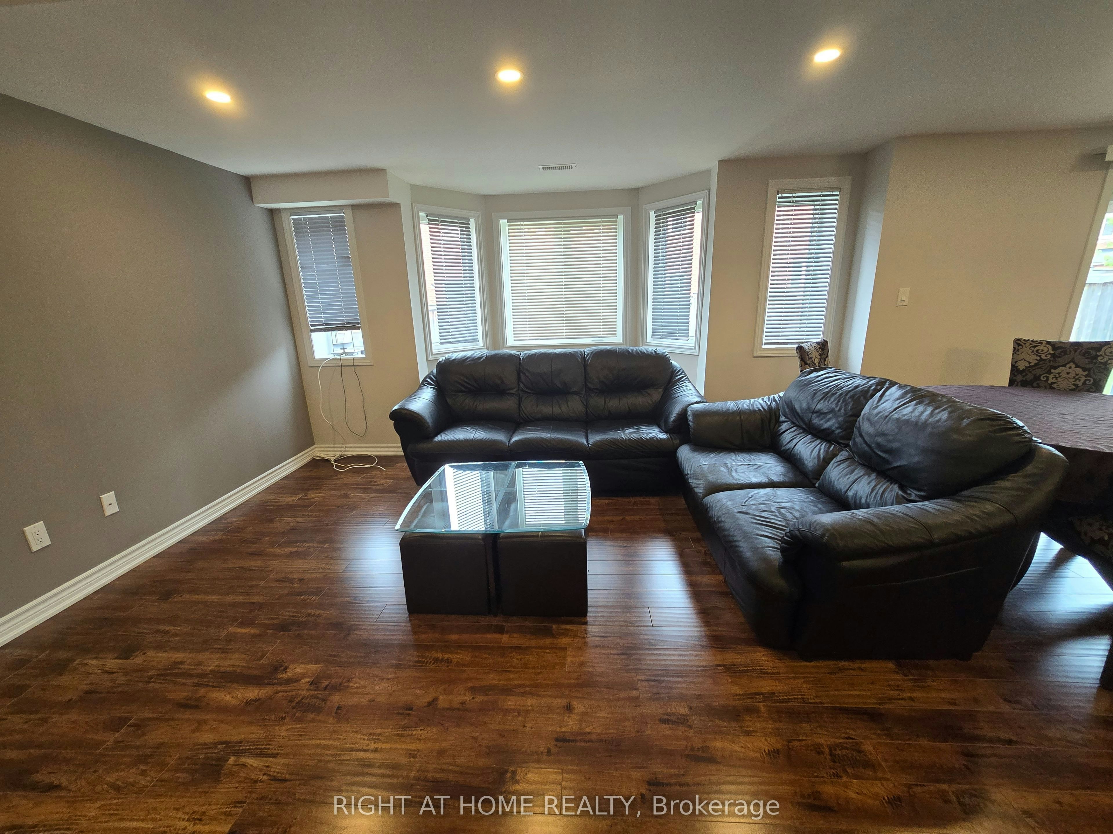 Basement-28 Philips View Crescent, Richmond Hill, ON, L4E 0S9 - 6