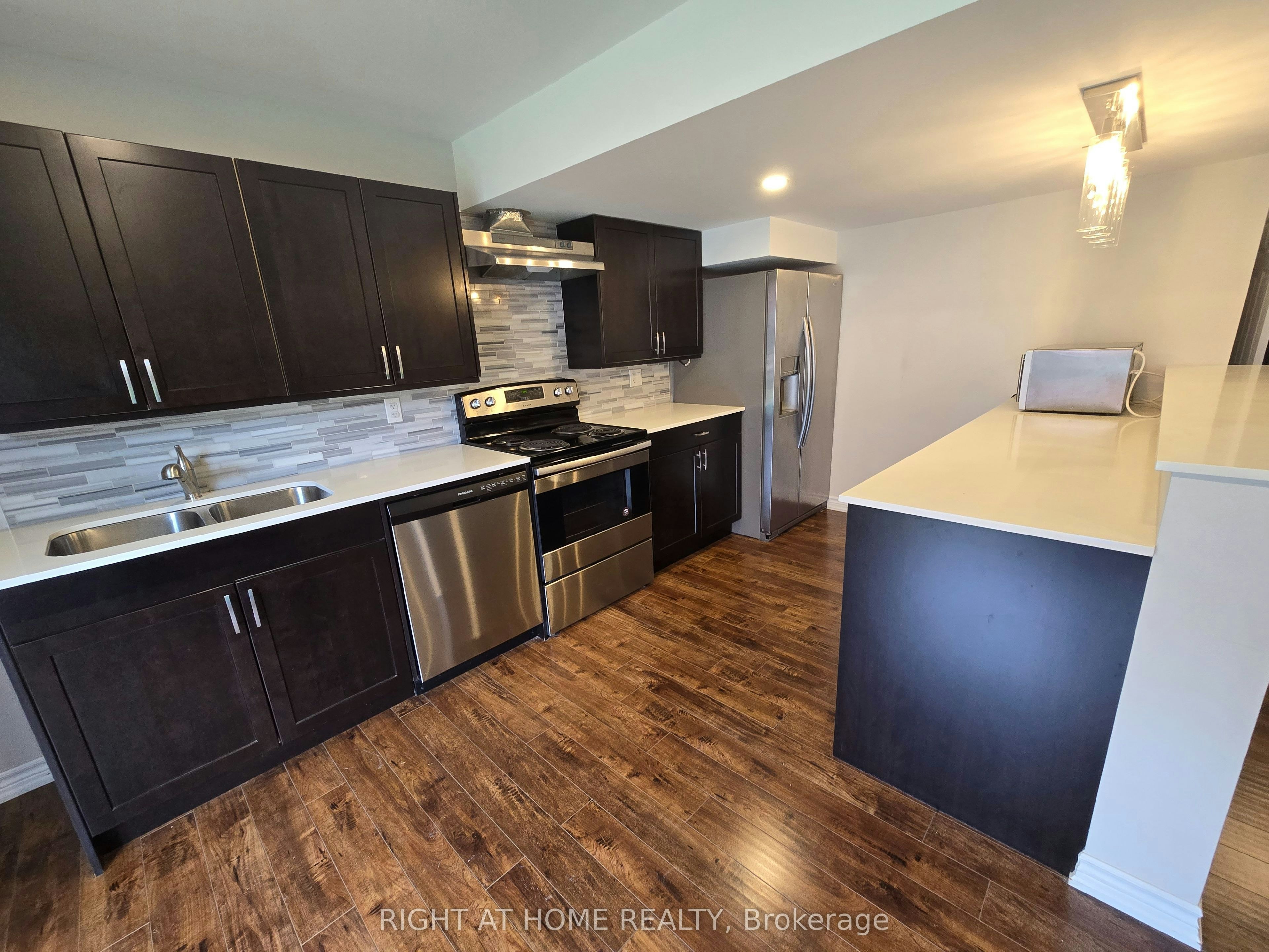 Basement-28 Philips View Crescent, Richmond Hill, ON, L4E 0S9 - 12