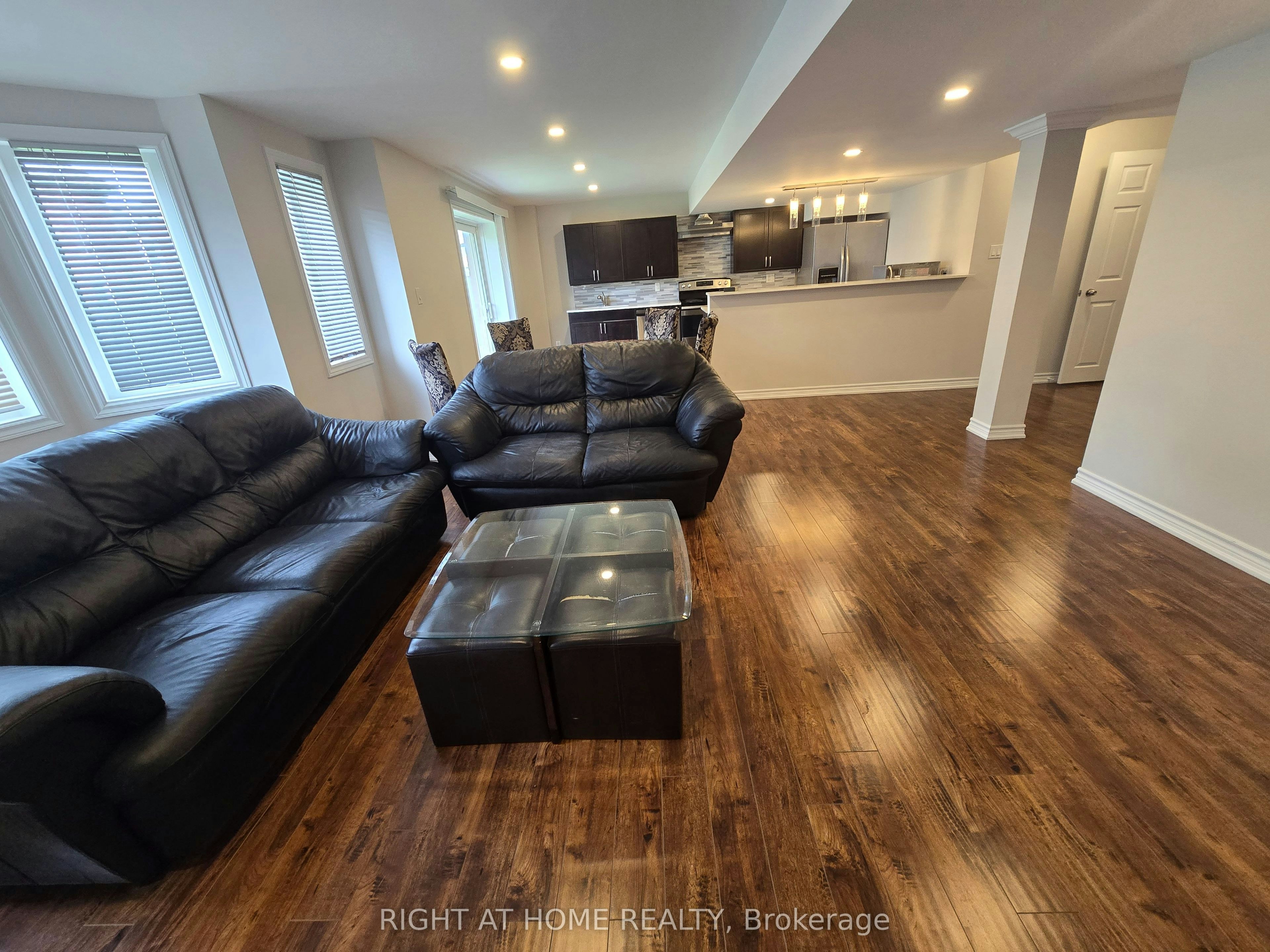 Basement-28 Philips View Crescent, Richmond Hill, ON, L4E 0S9 - 4
