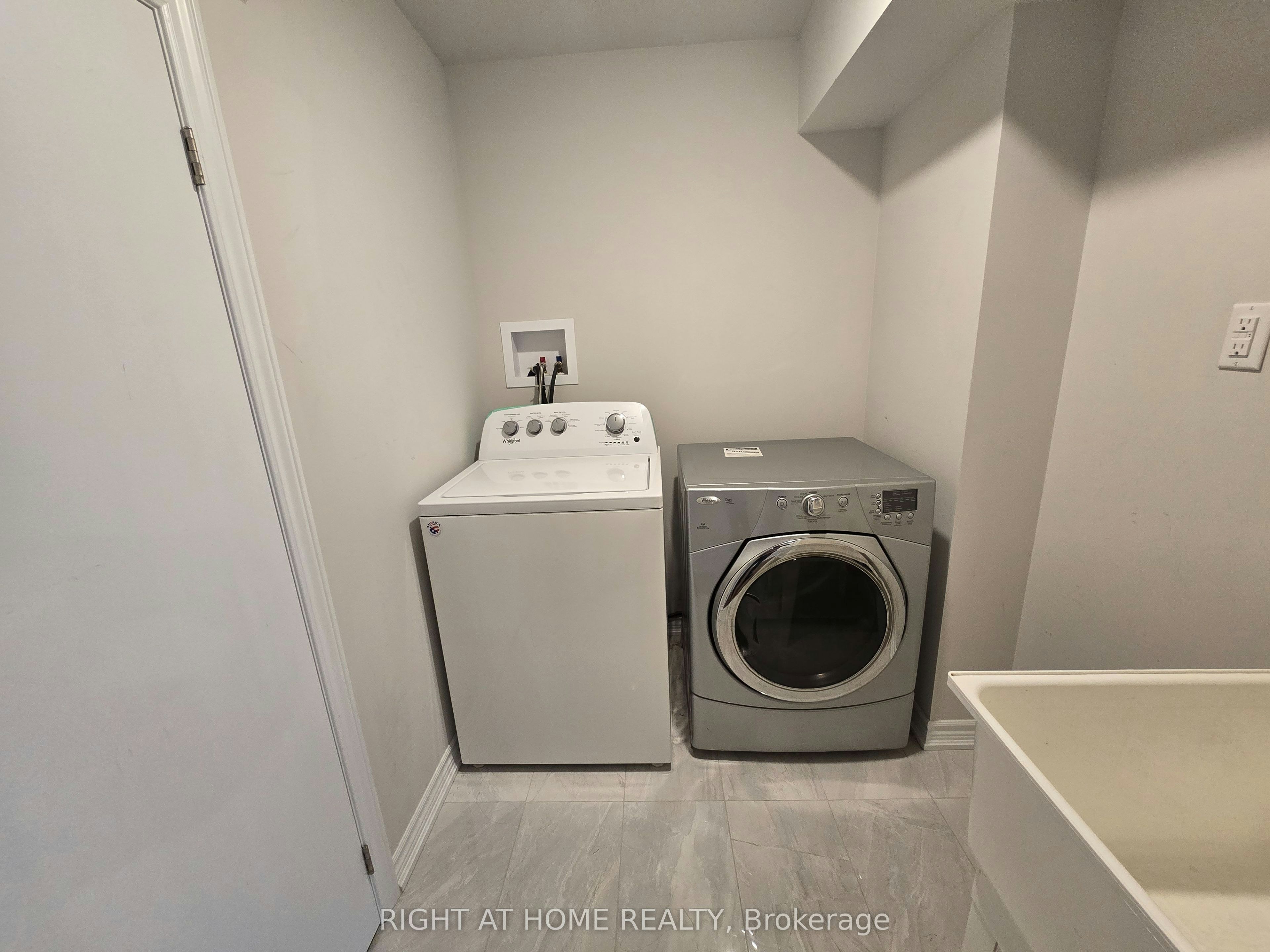 Basement-28 Philips View Crescent, Richmond Hill, ON, L4E 0S9 - 15