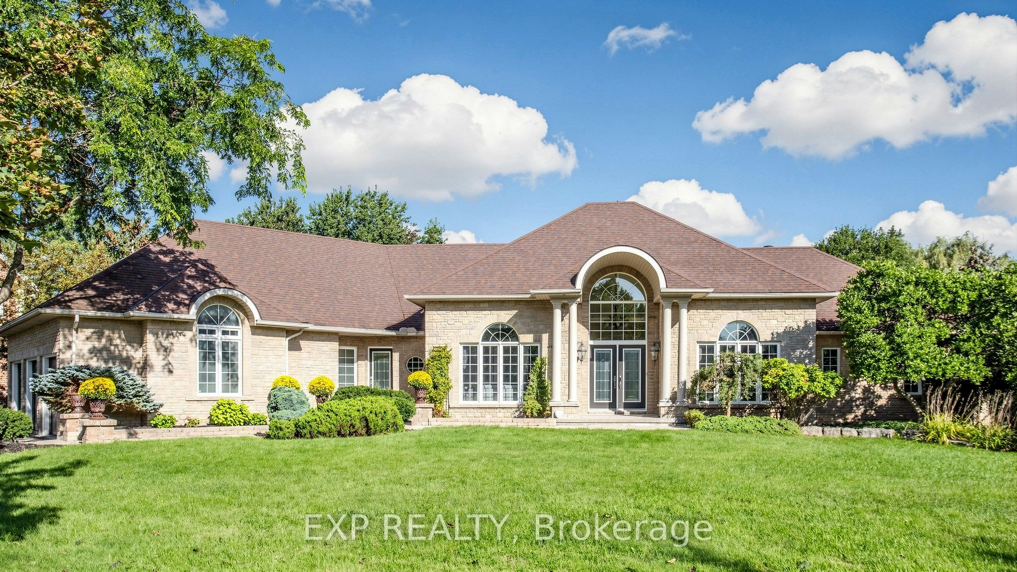 36 Maplehyrn Avenue, East Gwillimbury, ON, L0G 1V0