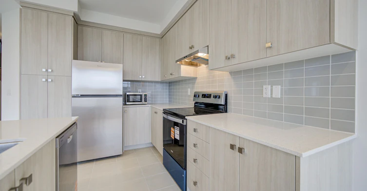 80 Tipp Drive, Richmond Hill, ON, L4E 1M2 - 14