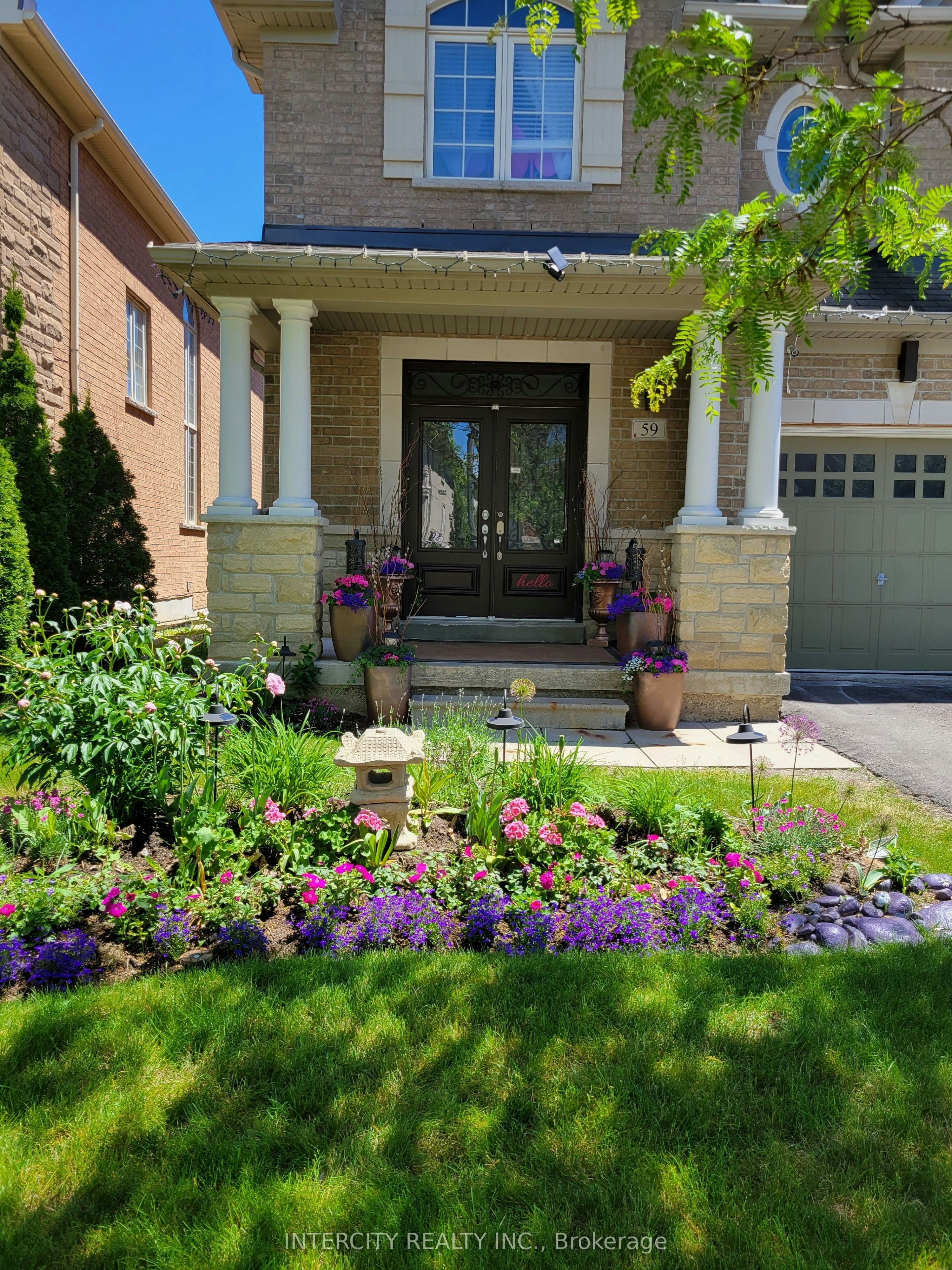 59 Alysha Way, Vaughan, ON, L6A 0E5