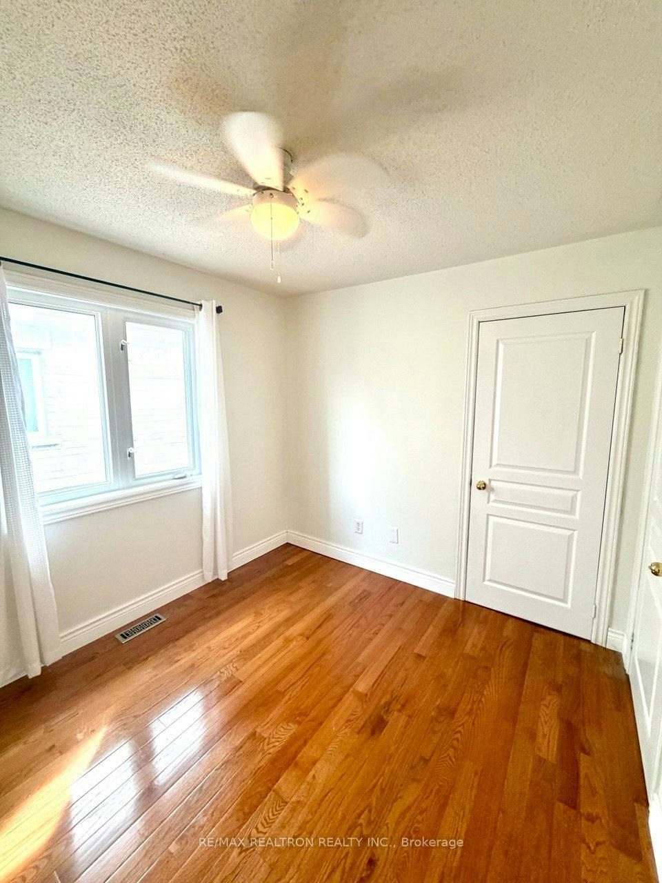 97 Grand Oak Drive, Richmond Hill, ON, L4E 4A6 - 33