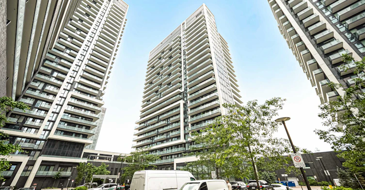 707-95 Oneida Crescent, Richmond Hill, ON, L4B 0H5