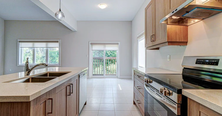 34 Hildred Cushing Way, Uxbridge, ON, L9P 0S1 - 18