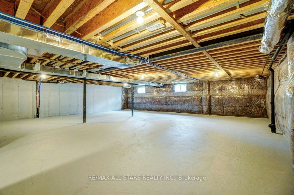 34 Hildred Cushing Way, Uxbridge, ON, L9P 0S1 - 34