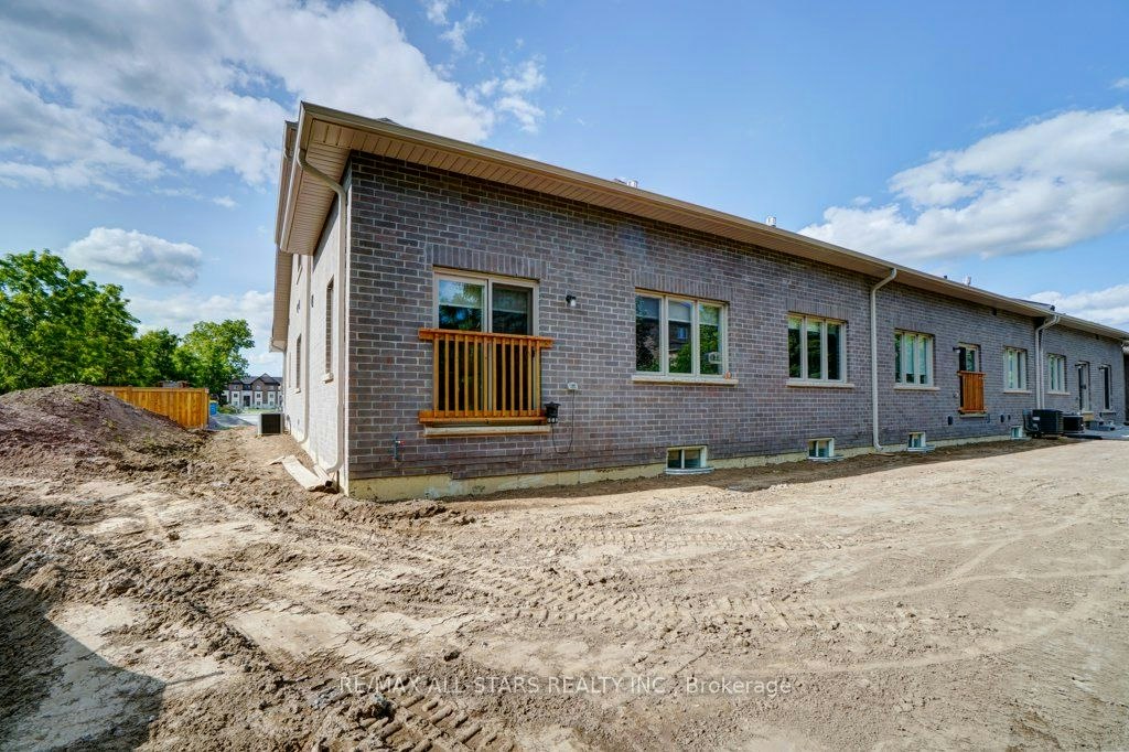 34 Hildred Cushing Way, Uxbridge, ON, L9P 0S1 - 39
