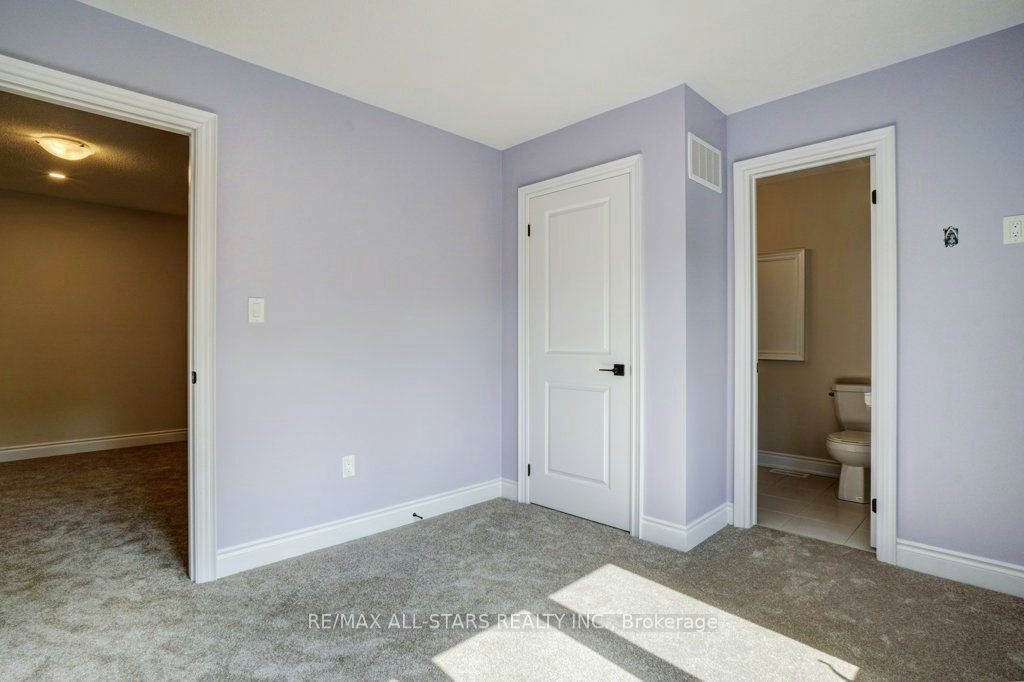 34 Hildred Cushing Way, Uxbridge, ON, L9P 0S1 - 32