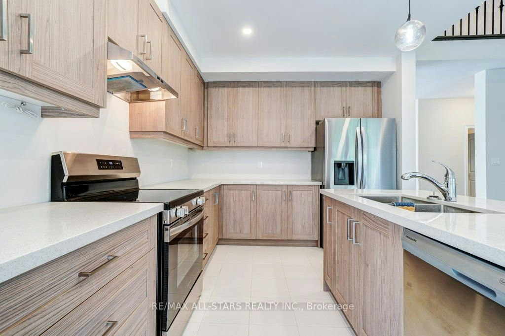 34 Hildred Cushing Way, Uxbridge, ON, L9P 0S1 - 17