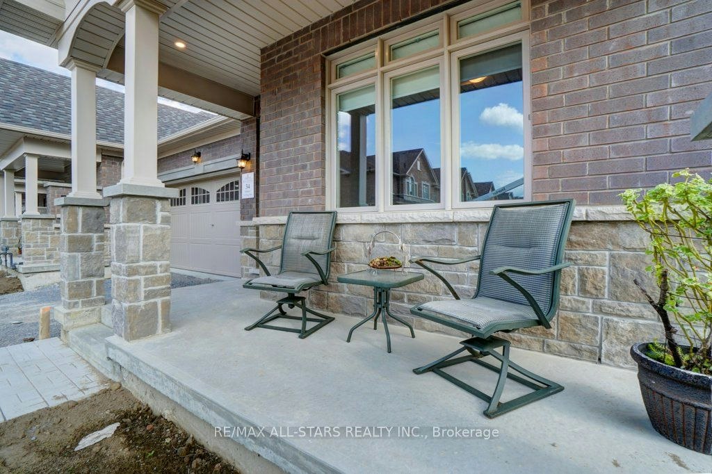 34 Hildred Cushing Way, Uxbridge, ON, L9P 0S1 - 36