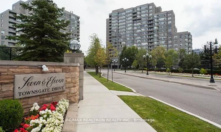 1206-7 Townsgate Drive