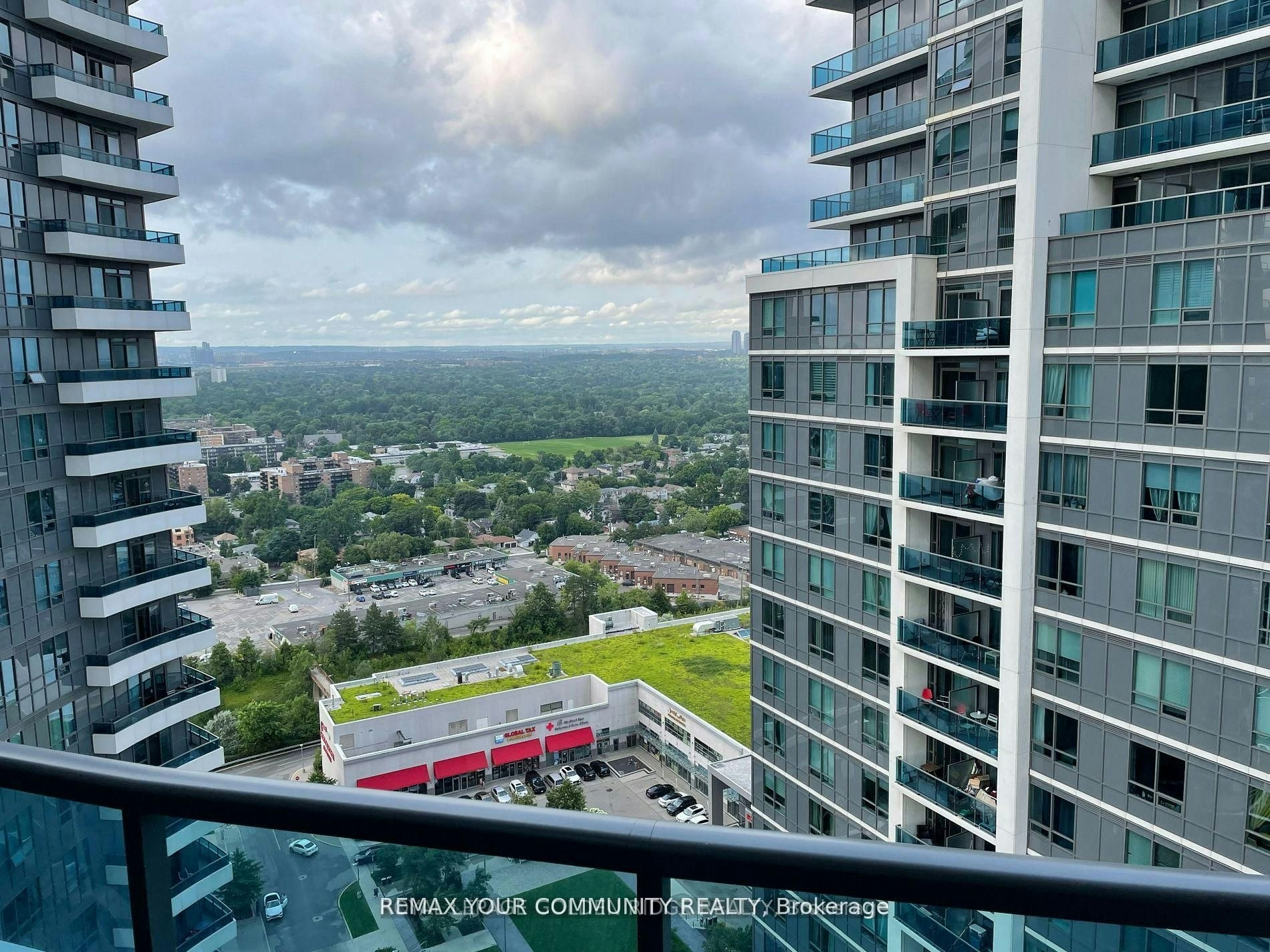 2231-7161 Yonge Street, Vaughan, ON, L3T 0C8