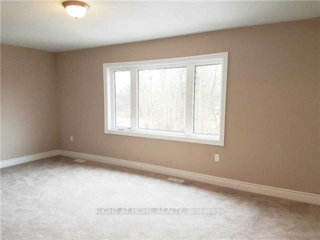 11 Richmond Park Drive, Georgina, ON, L4P 0H2 - 10