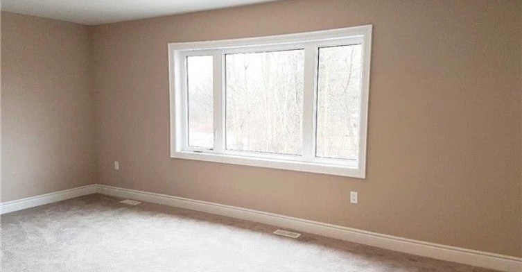 11 Richmond Park Drive, Georgina, ON, L4P 0H2 - 10