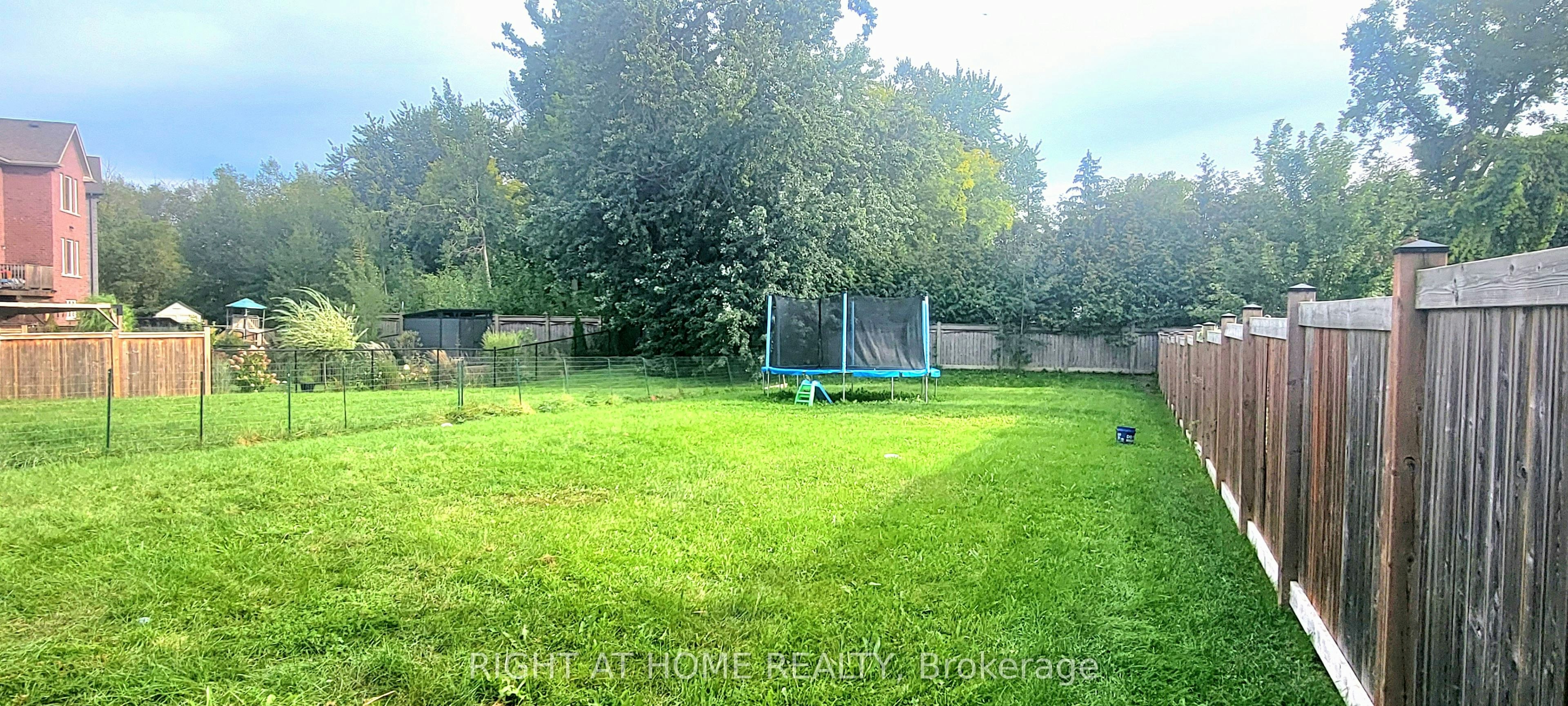 11 Richmond Park Drive, Georgina, ON, L4P 0H2 - 21
