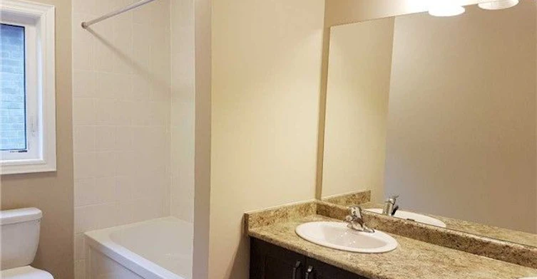 11 Richmond Park Drive, Georgina, ON, L4P 0H2 - 13