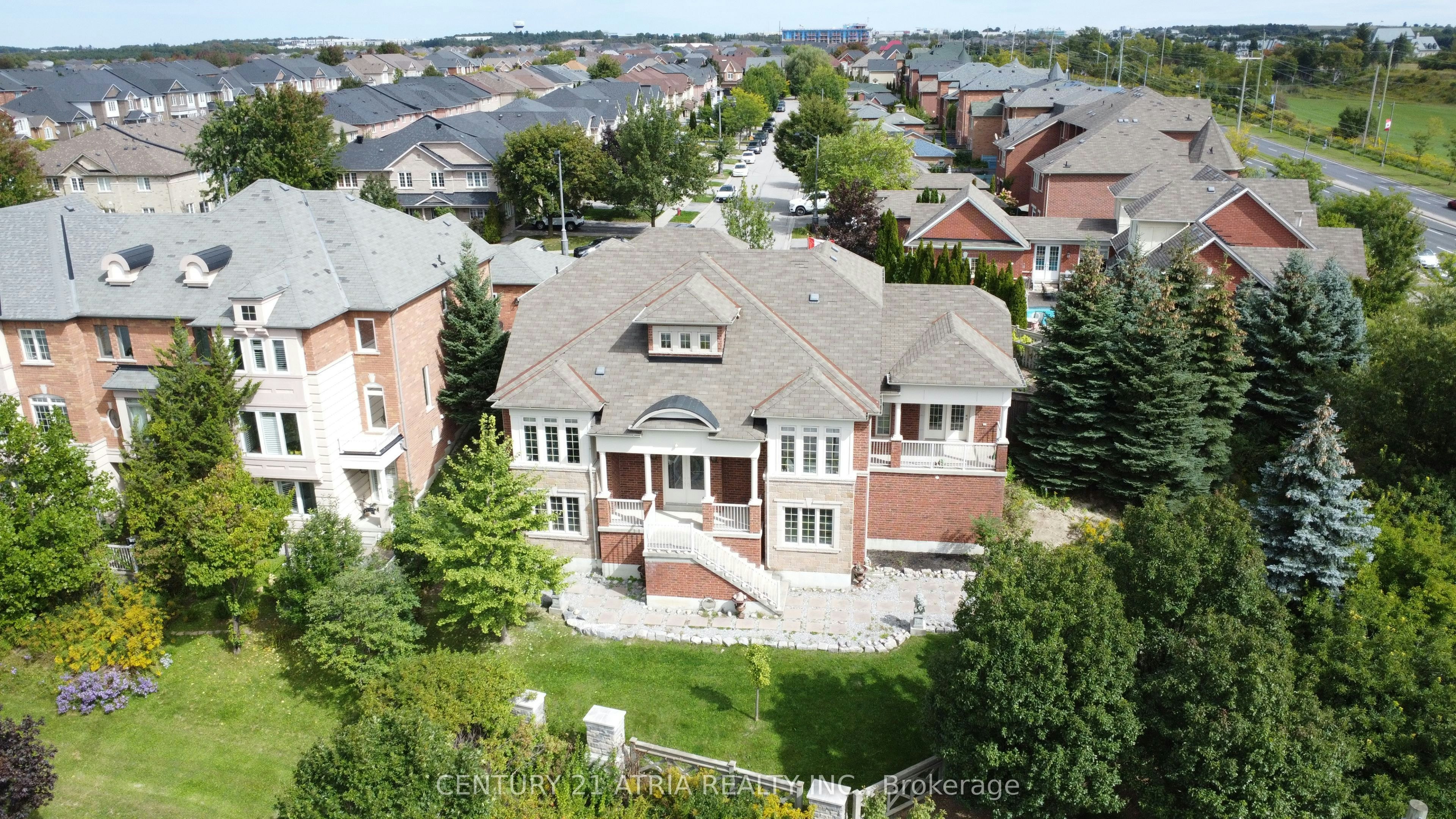111 Zokol Drive, Aurora, ON, L4G 0B9