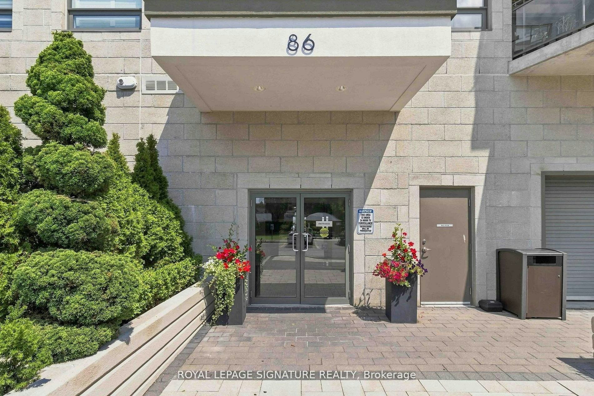 233-86 Woodbridge Avenue, Vaughan, ON, L4L 0E4