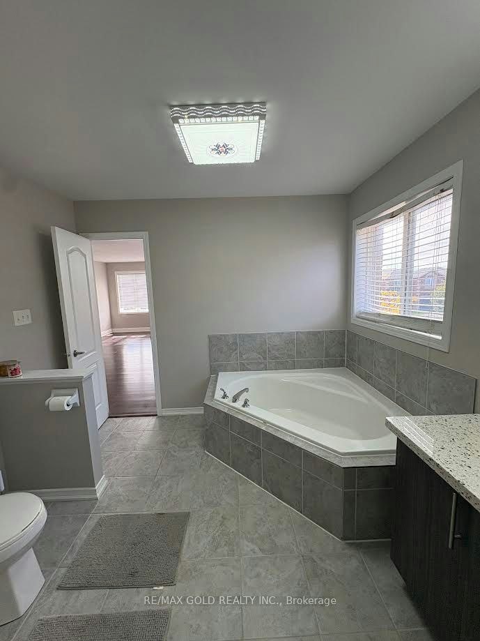 2199 Batters Loop Street, Innisfil, ON, L9S 0C9 - 19