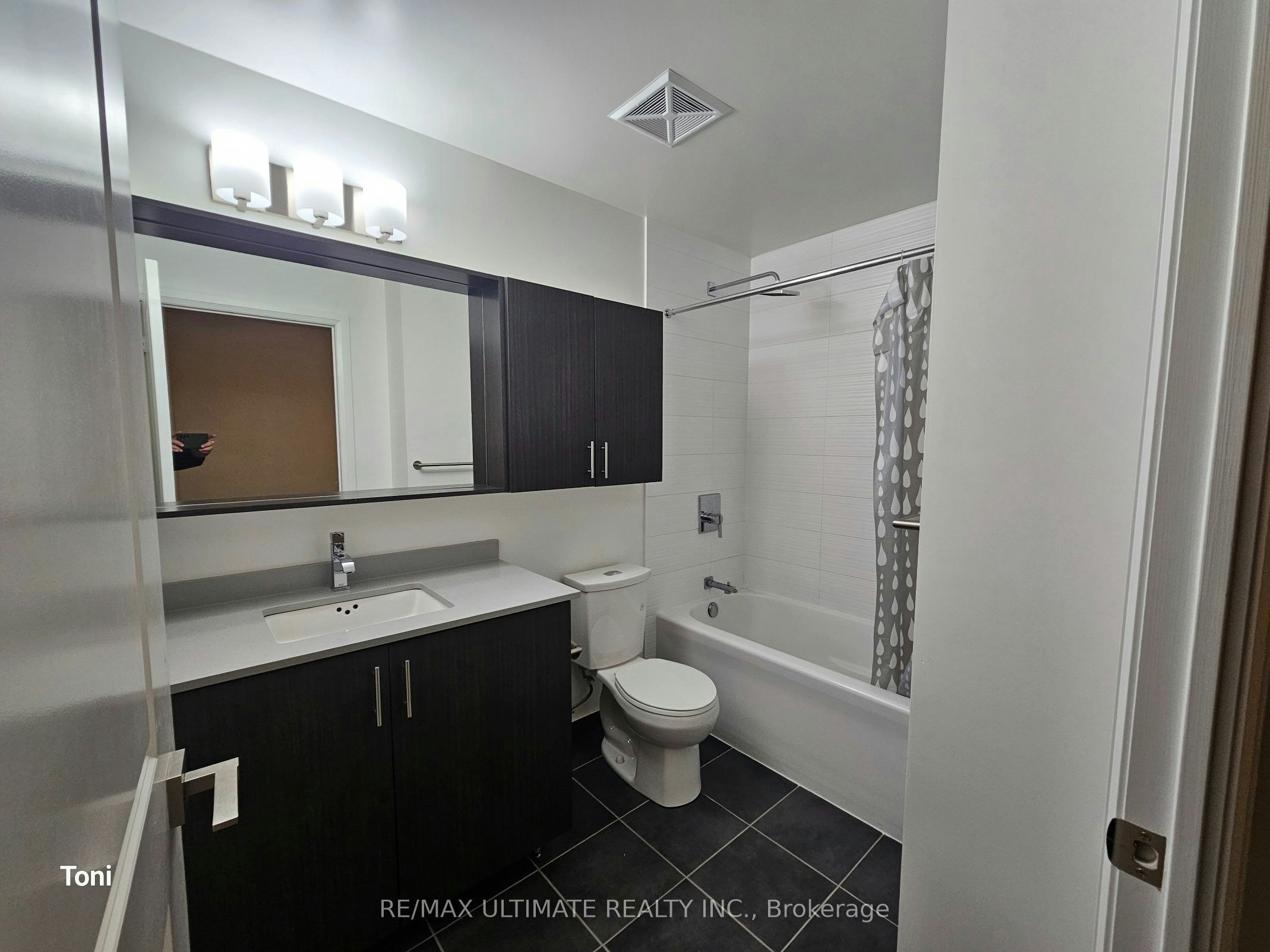 1610-3600 Highway 7 Road, Vaughan, ON, L4L 0G7 - 10
