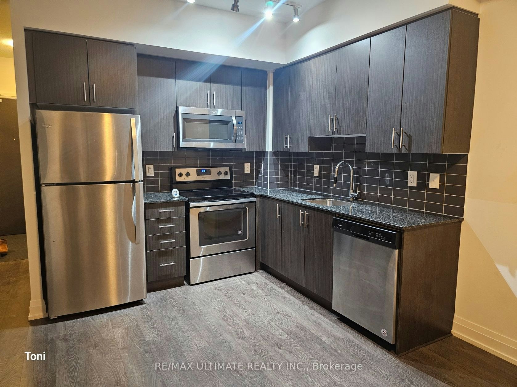 1610-3600 Highway 7 Road, Vaughan, ON, L4L 0G7 - 2