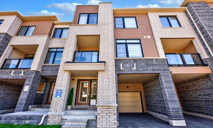 5 Delano Way