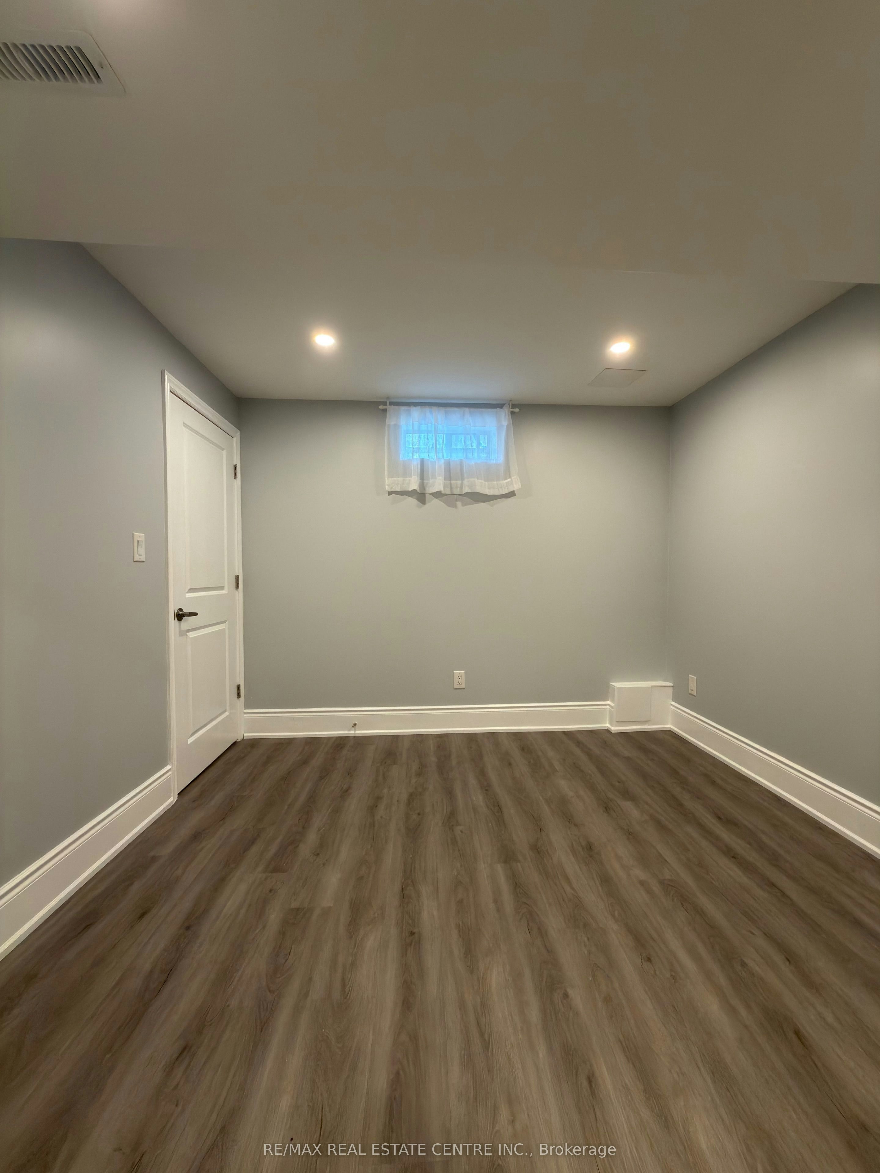 Lower-53 Dybal Street, Vaughan, ON, L4H 2L2 - 7