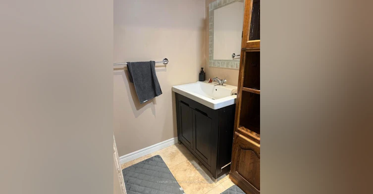 Bsmt-154 Hollandview Trail, Aurora, ON, L4G 7K4 - 6