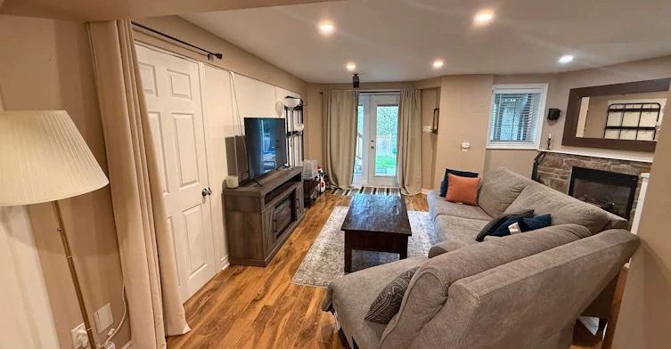Bsmt-154 Hollandview Trail, Aurora, ON, L4G 7K4 - 3