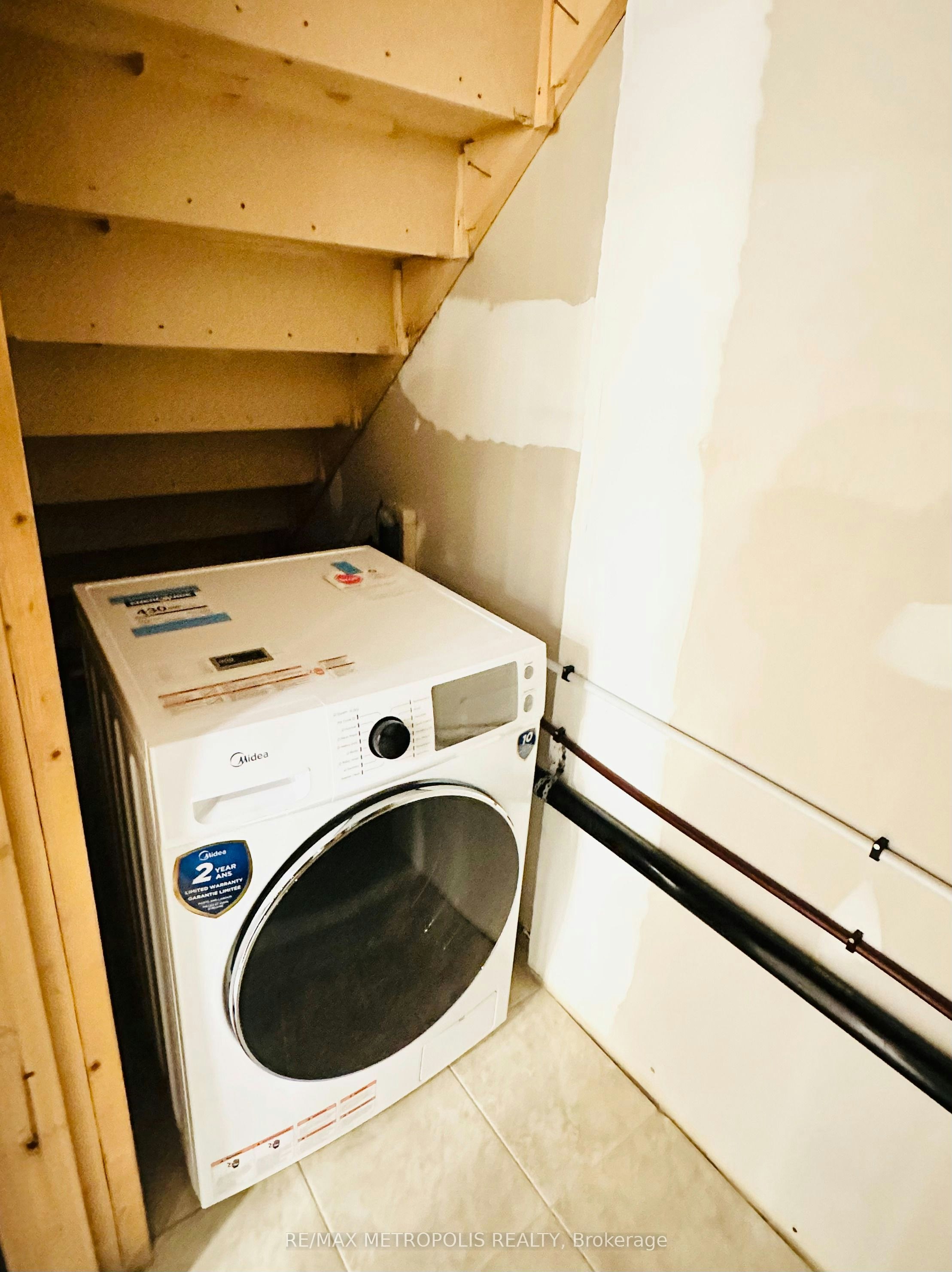 Basement-6 Wahba Way, Markham, ON, L3S 0C1 - 2