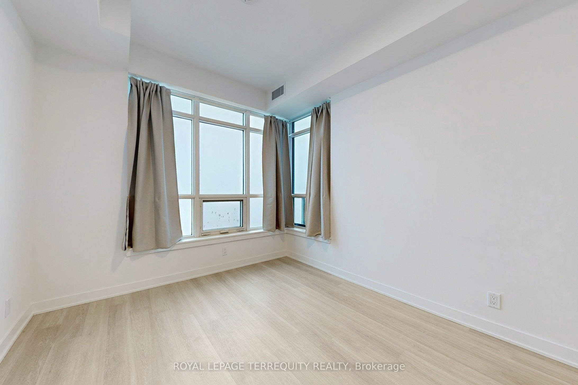 3103-30 Upper Mall Way, Vaughan, ON, L4J 0L7 - 17