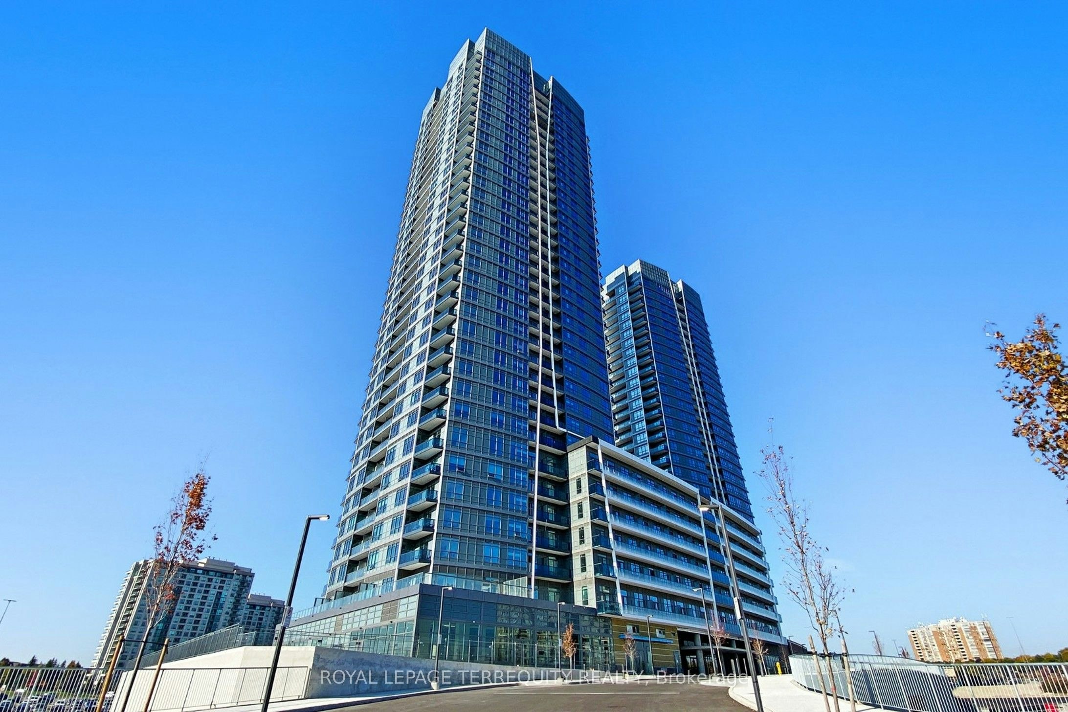 3103-30 Upper Mall Way, Vaughan, ON, L4J 0L7